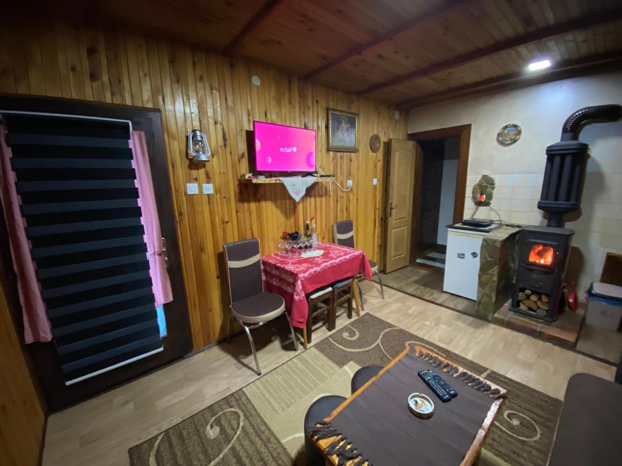 מוקרה גורה Apartment Sarganska Osmica מראה חיצוני תמונה